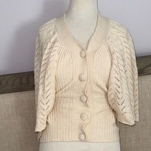 BEAUTIFUL SWEATER !! unique ❤️😍Cream Button-Up Women Sweater